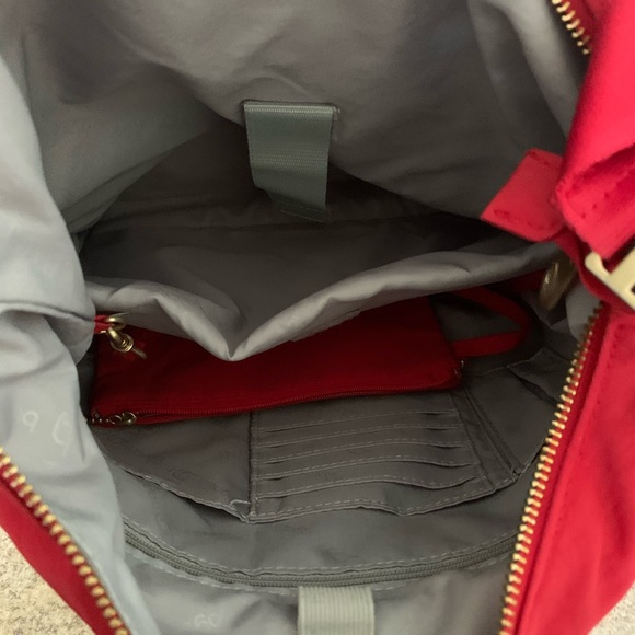 Purse - Picture 3 of 3